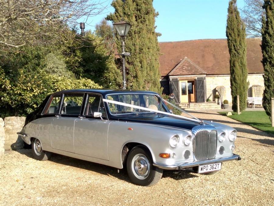 Daimler DS420