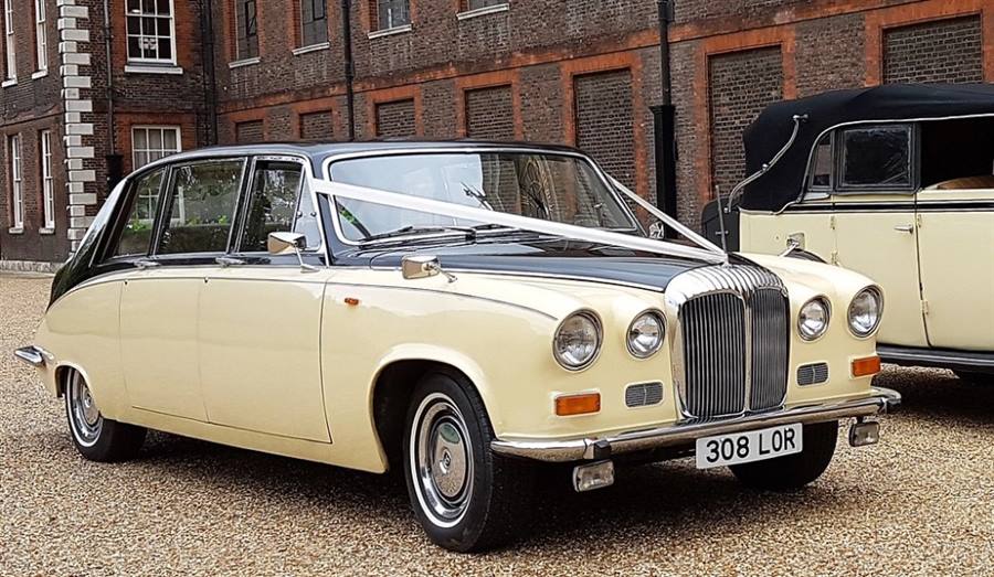 Daimler DS420