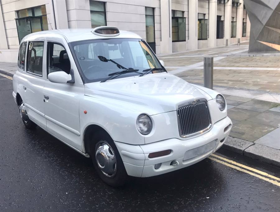 White London Taxi TX Taxi wedding car in Westdene 10775