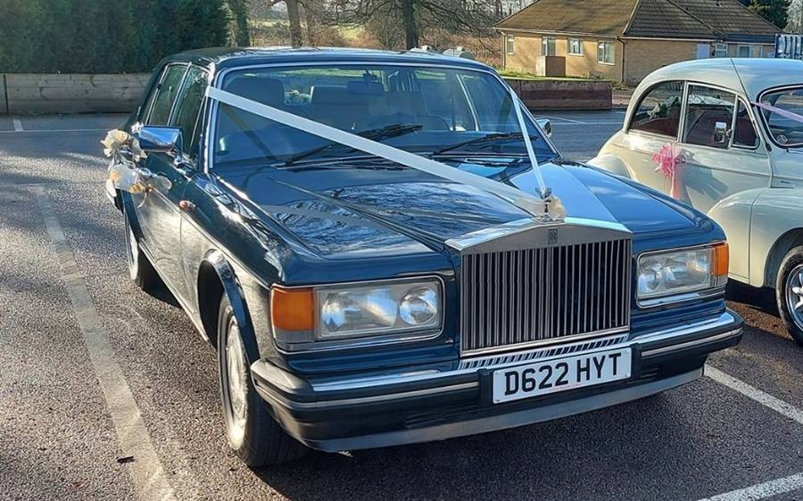 RollsRoyce Silver Spur  Car Reviews Specifications  Pricing   carsalescomau