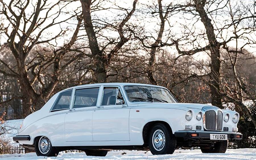 Daimler DS420