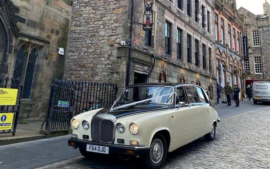 Daimler DS420