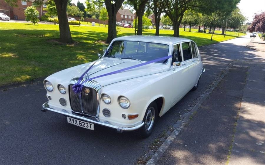 Daimler DS420