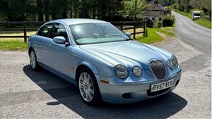Jaguar S Type Wedding car. Click for more information.