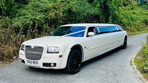 Chrysler Limousine Wedding car. Click for more information.