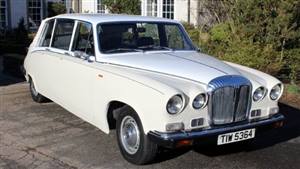 Daimler DS420 Landaulette Wedding car. Click for more information.