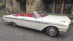 Ford 1962 Galaxie 500 Sunliner Wedding car. Click for more information.